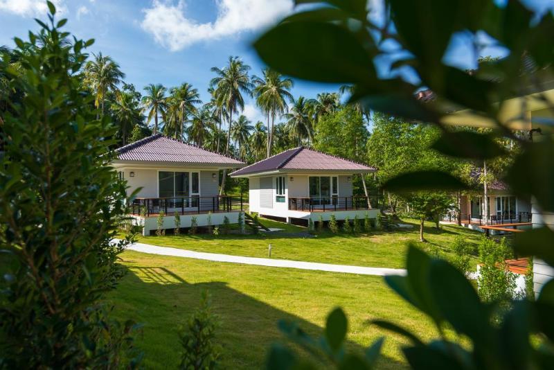 Phangan Akuna Hotel Srithanu Exterior photo